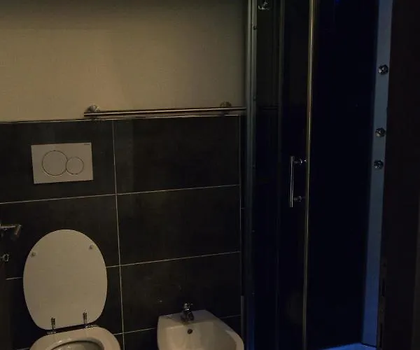 Adriatico Oda ve Kahvaltı 3*